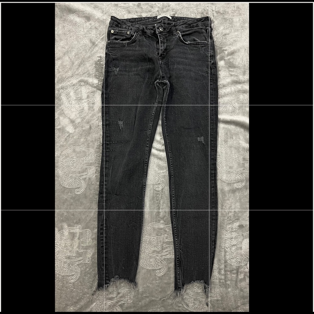 Black Zara jeans